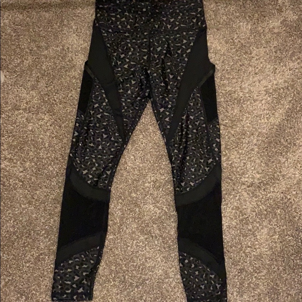 Fabletics-M- Ulta Cool leggings